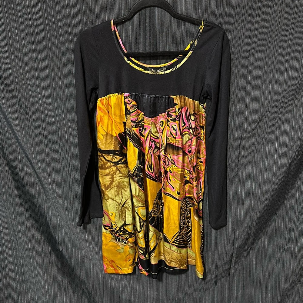 Silk threads / Yellow n‎ black printed top / Size M / P-4 / NWT